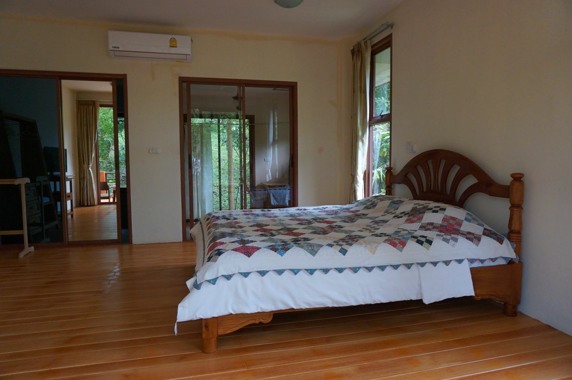 Smallville Resort Ranong Exterior photo