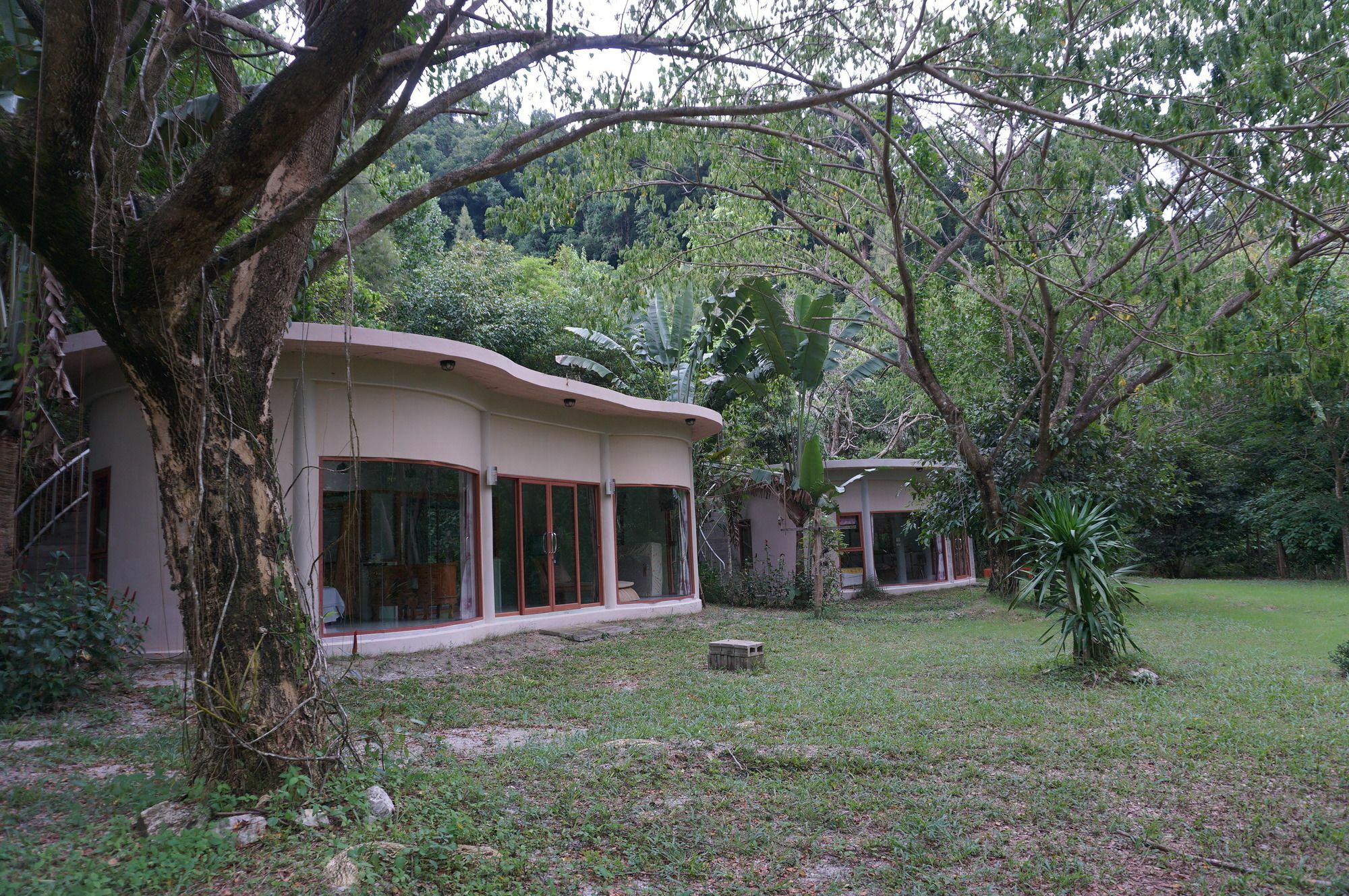 Smallville Resort Ranong Exterior photo
