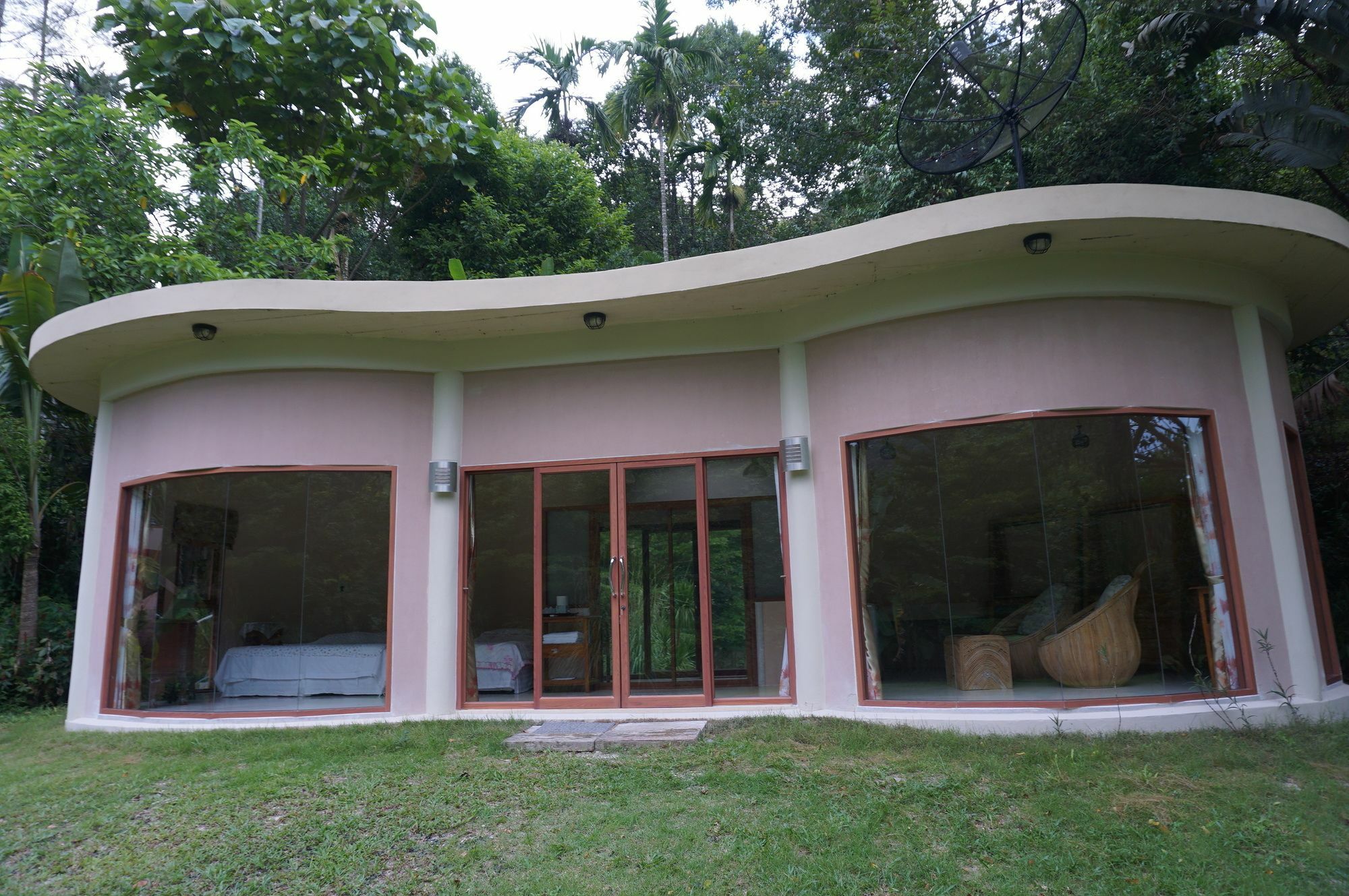Smallville Resort Ranong Exterior photo